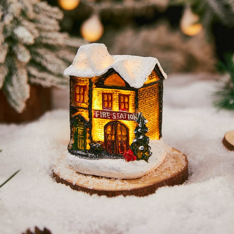 Miniature resin house decorations, micro landscape LED models, battery‑powered, assorted sizes 7–10 cm