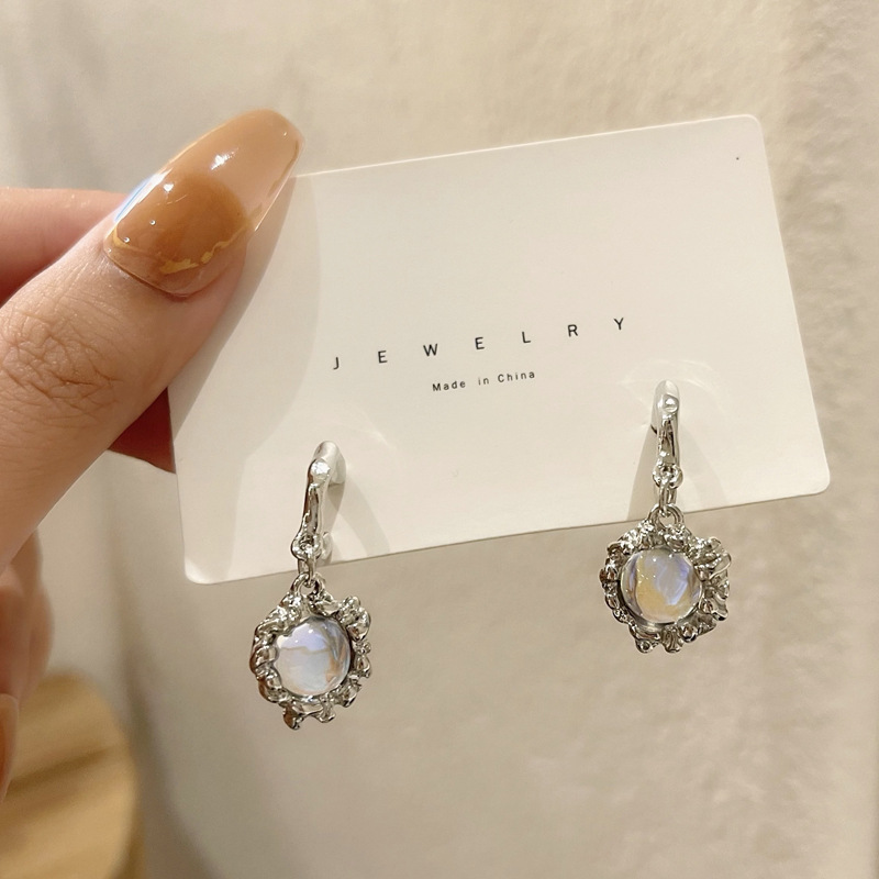 H5520 earrings pair