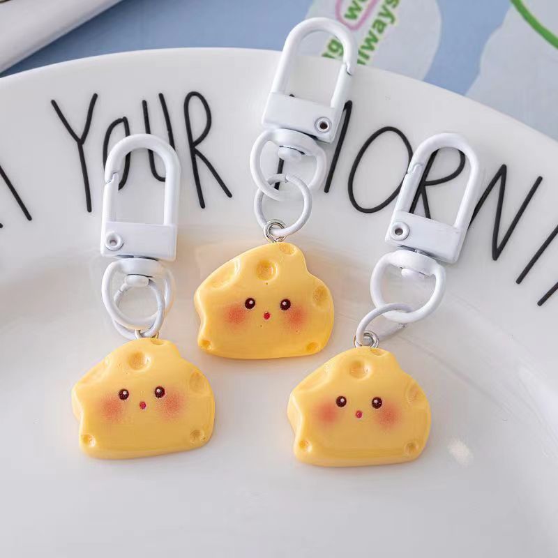 Cartoon blush pequeño queso bolsas colgantes lindos DIY queso llaveros amigos regalos para parejas accesorios estudiantes