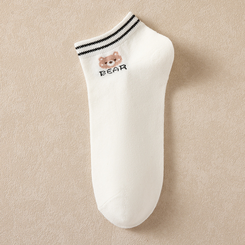 Zhuangyan calcetines al por mayor nuevo otoño blanco y negro versátil sin hueso calcetines de barco osos calcetines de alto valor de calcetines de mujer estrictamente seleccionados