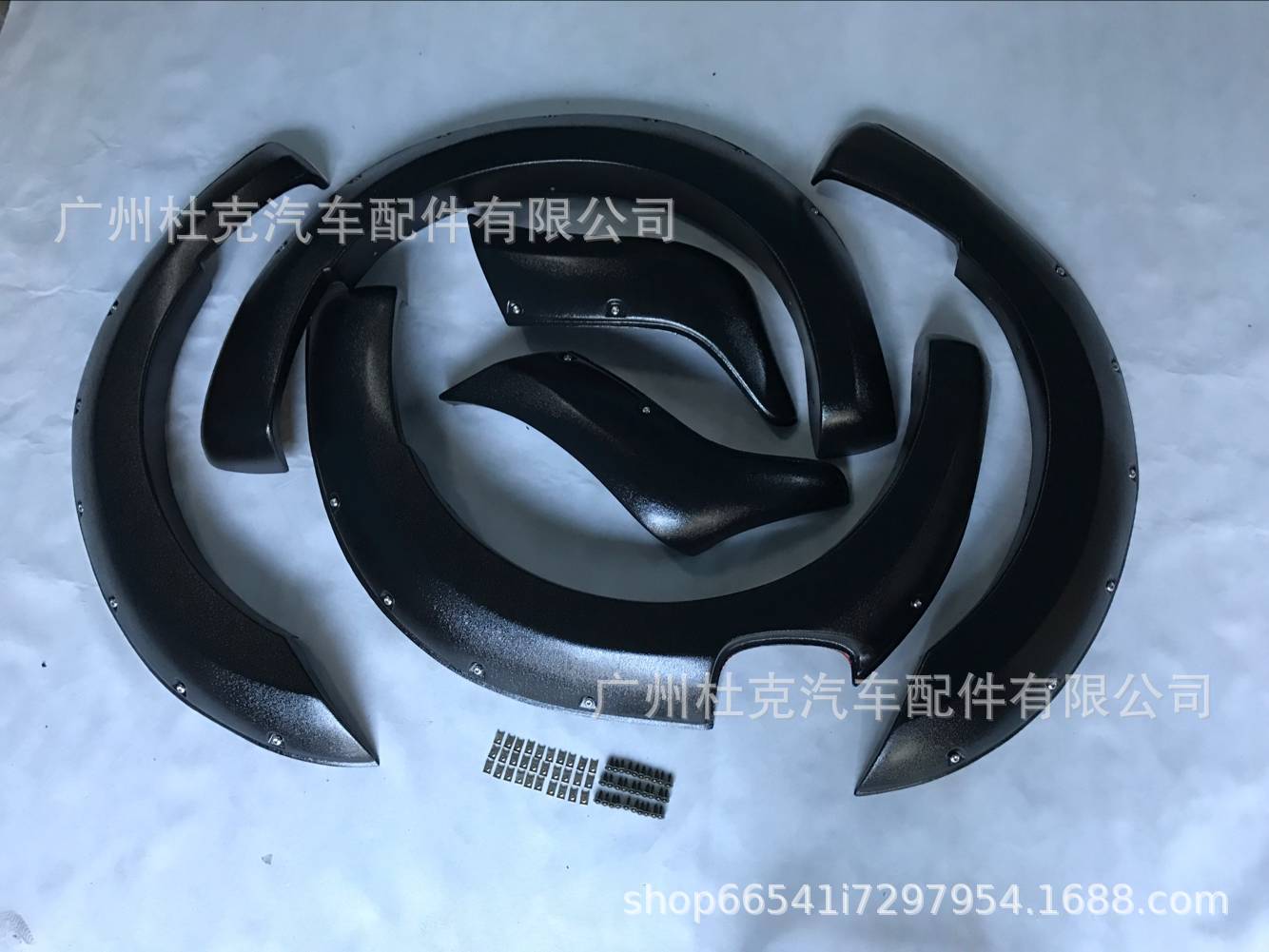 Suitable for Ford Ranger T6/T7/T8 Modified Wheel Arches with Studs, Widened and Thickened Off-Road Style Parts