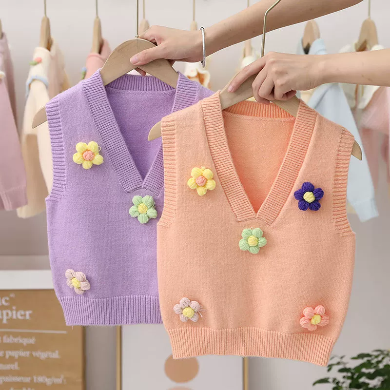 Children's vest, jacket, thin sweater sleevless, V-neckline, flowered