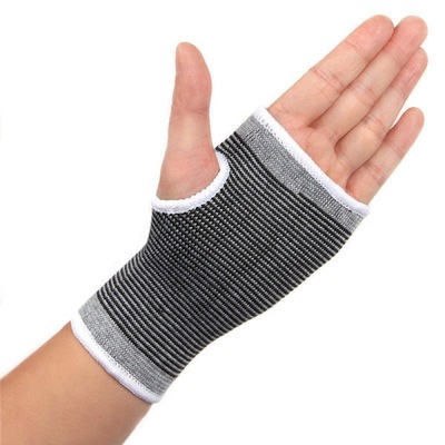 protective clothing Hand guard Wrist guard adult children Bodybuilding motion Hemidactyly apparatus train non-slip wear-resisting keep warm glove