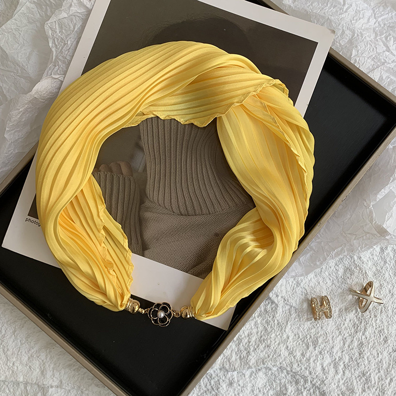 Pañuelo de seda arrugado de seda de imitación magnética con hebilla de rosa de color sólido de verano, protector solar, bufanda decorativa profesional ligera de todo fósforo