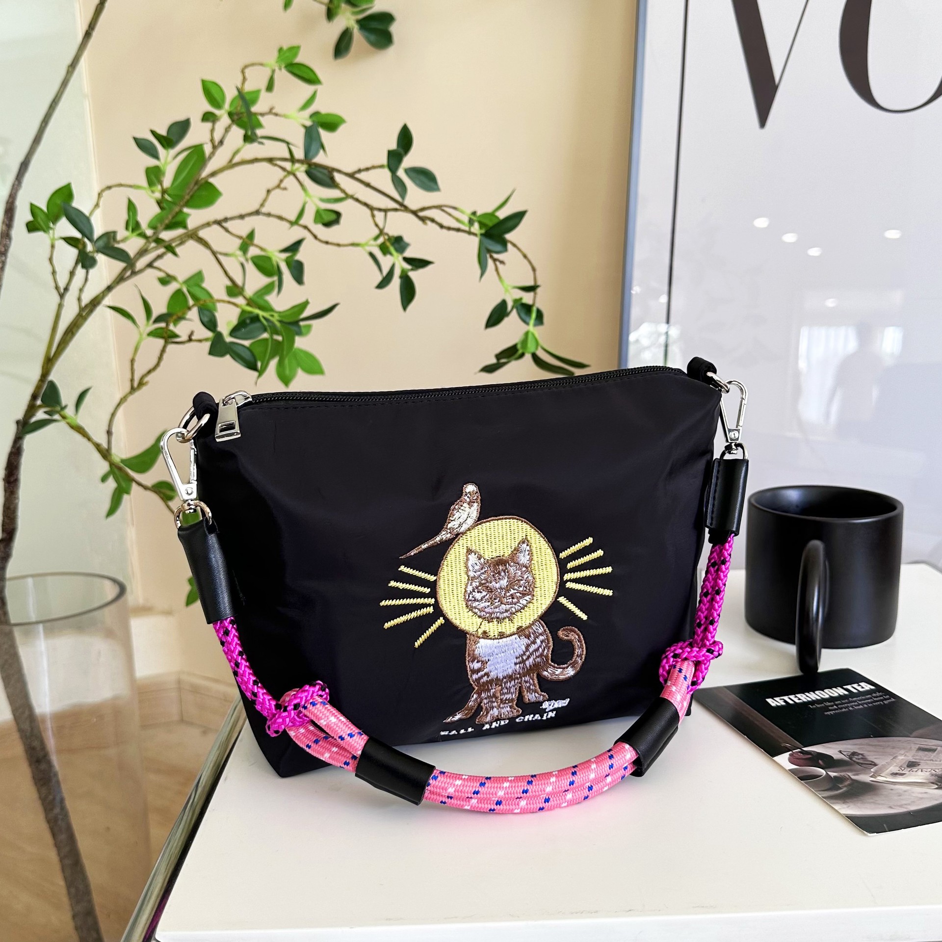 Black one-shoulder bag