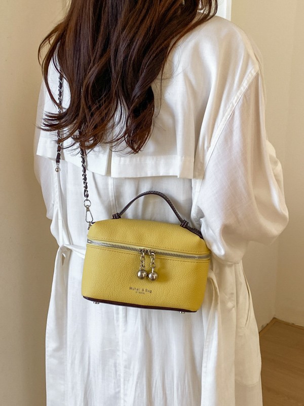 Bolso de mano de alto nivel de estilo occidental para mujeres 2026 nuevo nicho bolso de caja de lujo ligero bolso de hombro de cadena universal