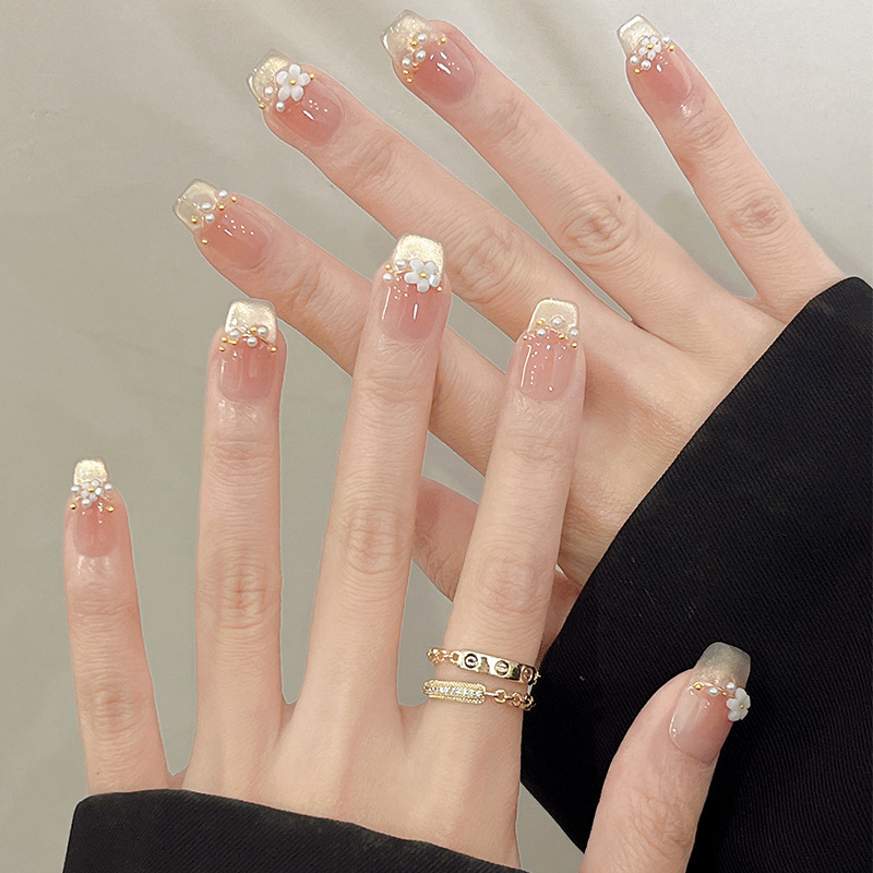 Spring and Summer Short Cream Flower Handmade Cat-Eye Press-On Nails with a High-End Feel, Brightening Effect, Nail Tips Wholesale Spring and Summer Short Cream Flower Handmade Cat-Eye Press-On Nails with a High-End Feel, Brightening Effect, Nail Tips Wholesale