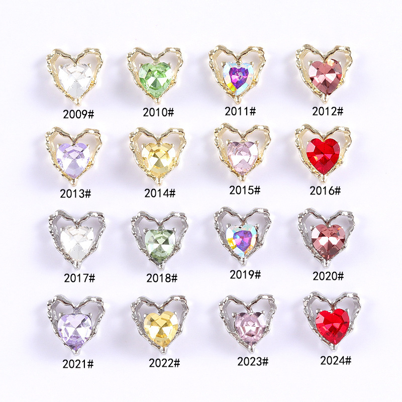 New online celebrity nail jewelry alloy hollow heart crystal nail decoration three-dimensional retro diamond light luxury 2023 New online celebrity nail jewelry alloy hollow heart crystal nail decoration three-dimensional retro diamond light luxury 2023