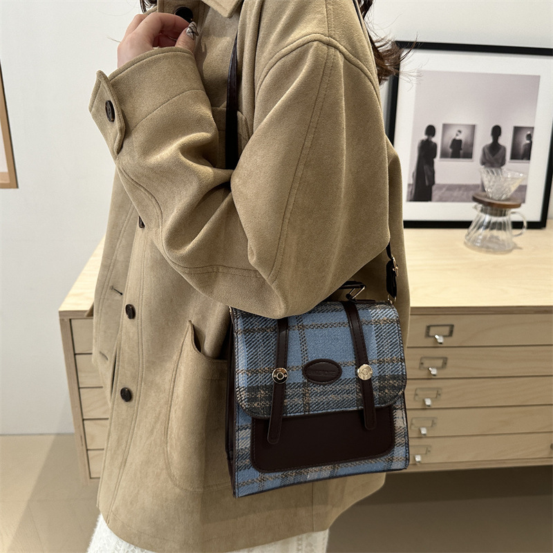 Mochila de cremallera de nicho de alto nivel para mujeres 2024 nueva moda mochila de damas para estudiantes multicolor de hombro