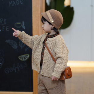 Baby Sweater Cardigan Spring and Autumn New Children's Knitted Sweater Top for Boys and Girls Thickened Coat Fashionable Winter