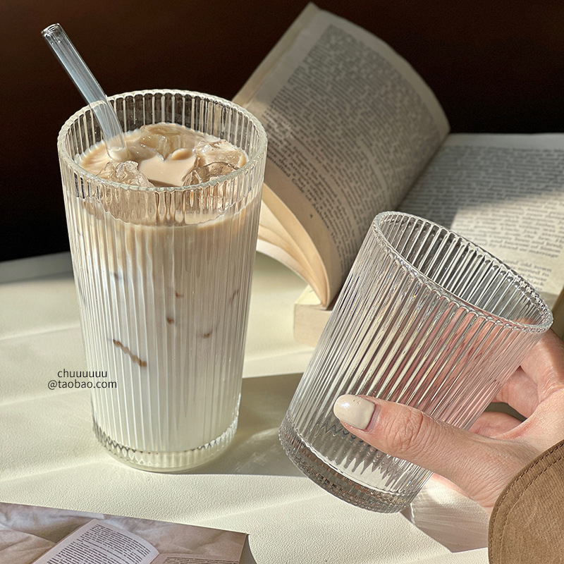 Vaso de vidrio con rayas, con tapa y pajita, para café/cóctel - Mayorista