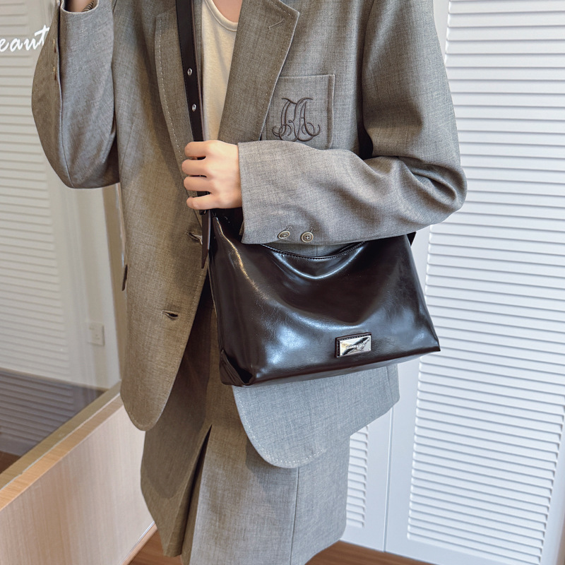 Bolsa de lujo ligera para mujeres 2025, nuevo bolso de bolsas de bolsas