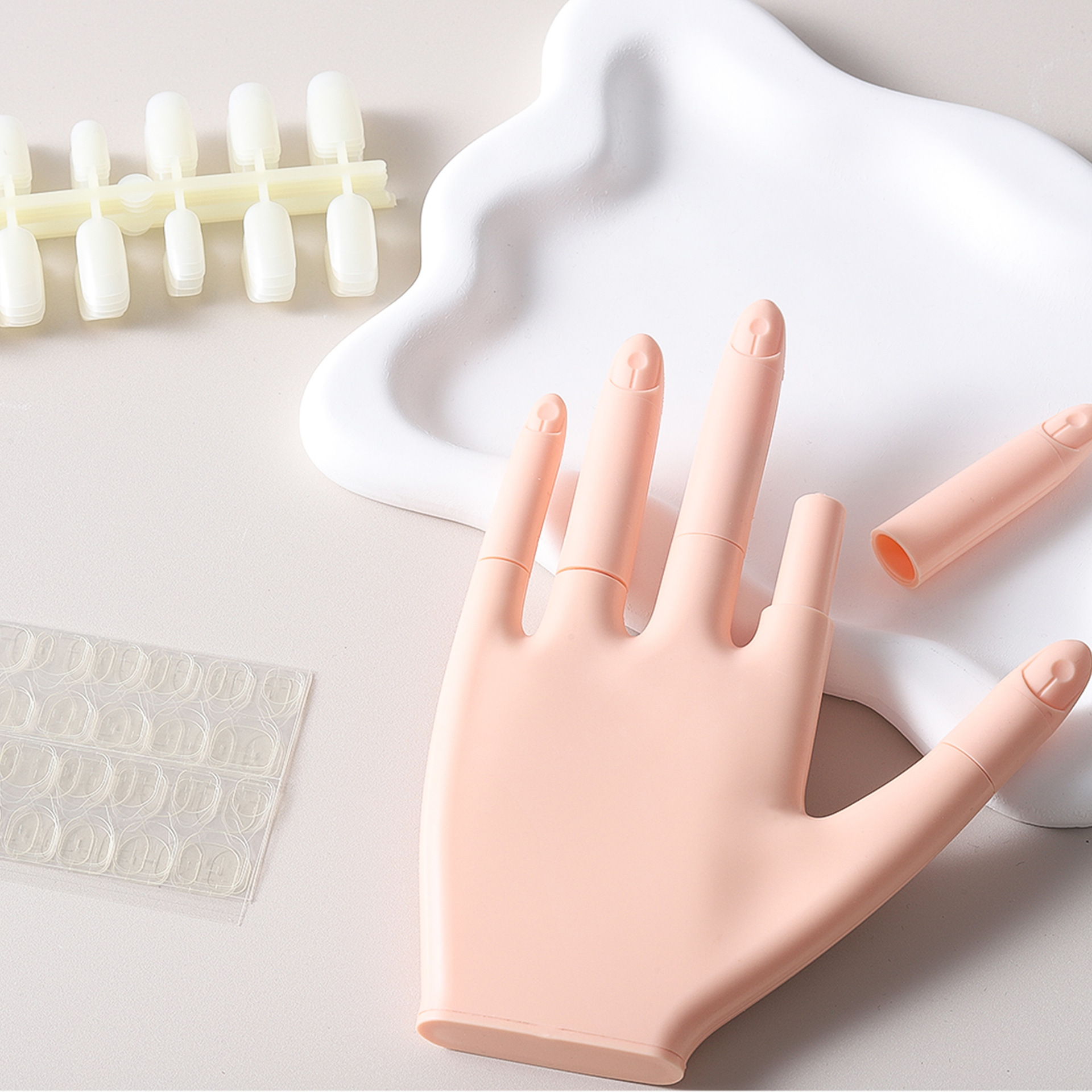 Nuevo modelo transfronterizo de práctica de uñas de silicona para manos artificiales