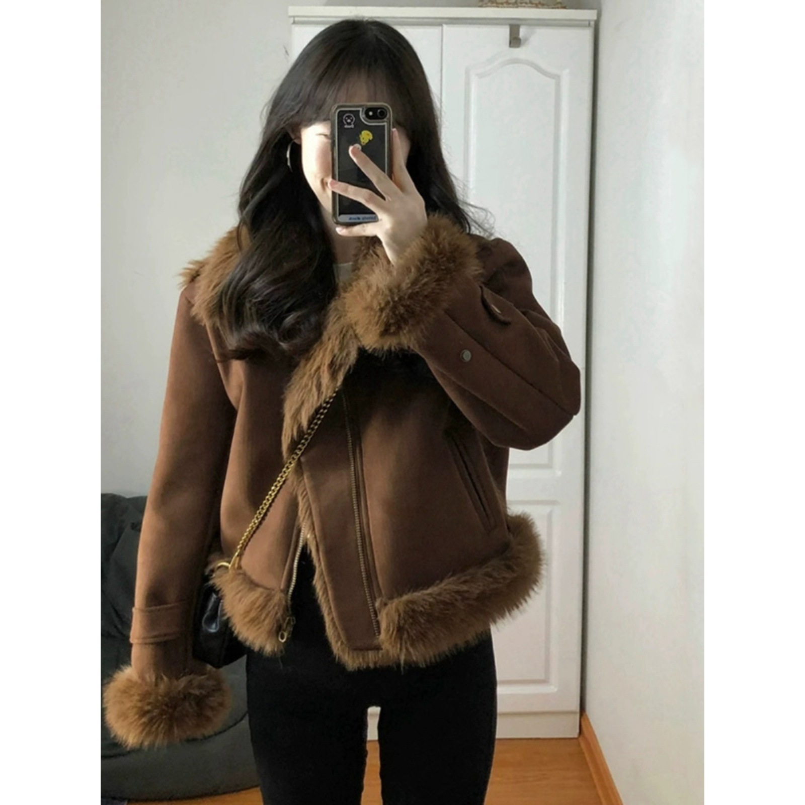 Short Leather Jacket for Women, Autumn and Winter 2025 New Style, Petite, High-End, Thickened, Fleece-Lined, Integrated Motorcycle Jacket