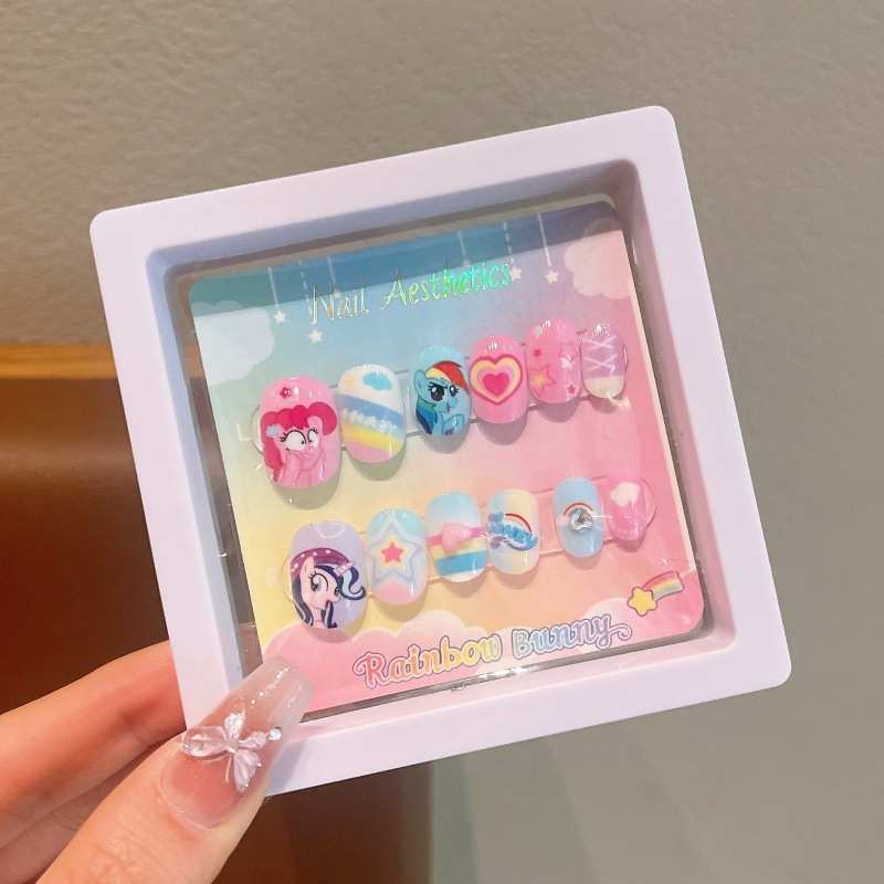 子供用ウェアラブルネイル サンリオ クロメ ガールズネイルステッカー ガールズネイルアートステッカー 無臭粘着フィンガーステッカー|undefined