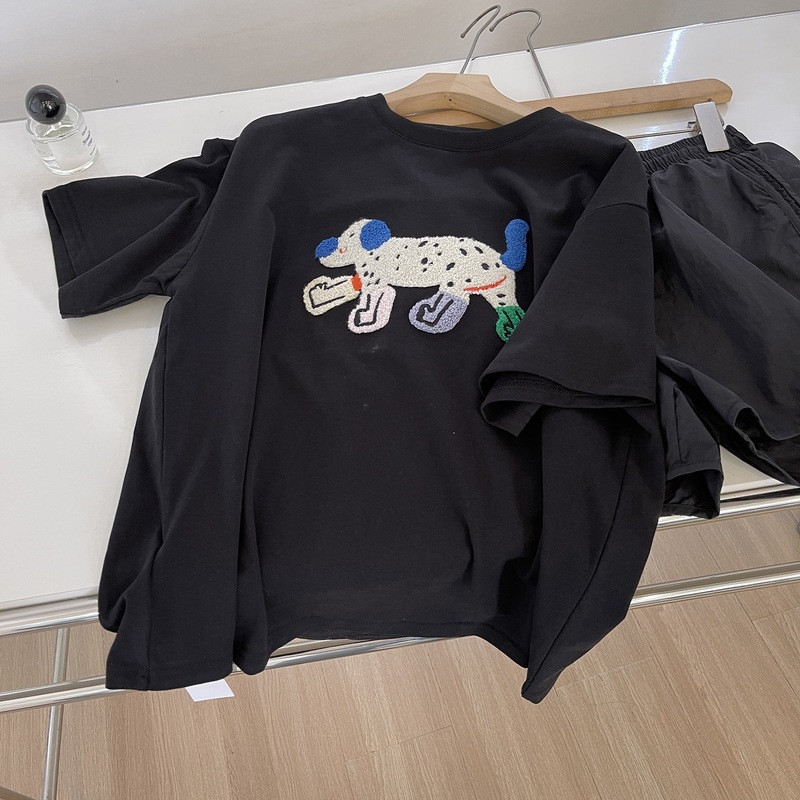 ヘビーデューティ楽しい立体刺繍子犬 Tシャツラウンドネック半袖カジュアル学生年齢軽減トップ Tシャツ夏の新しいスタイルの女性|undefined