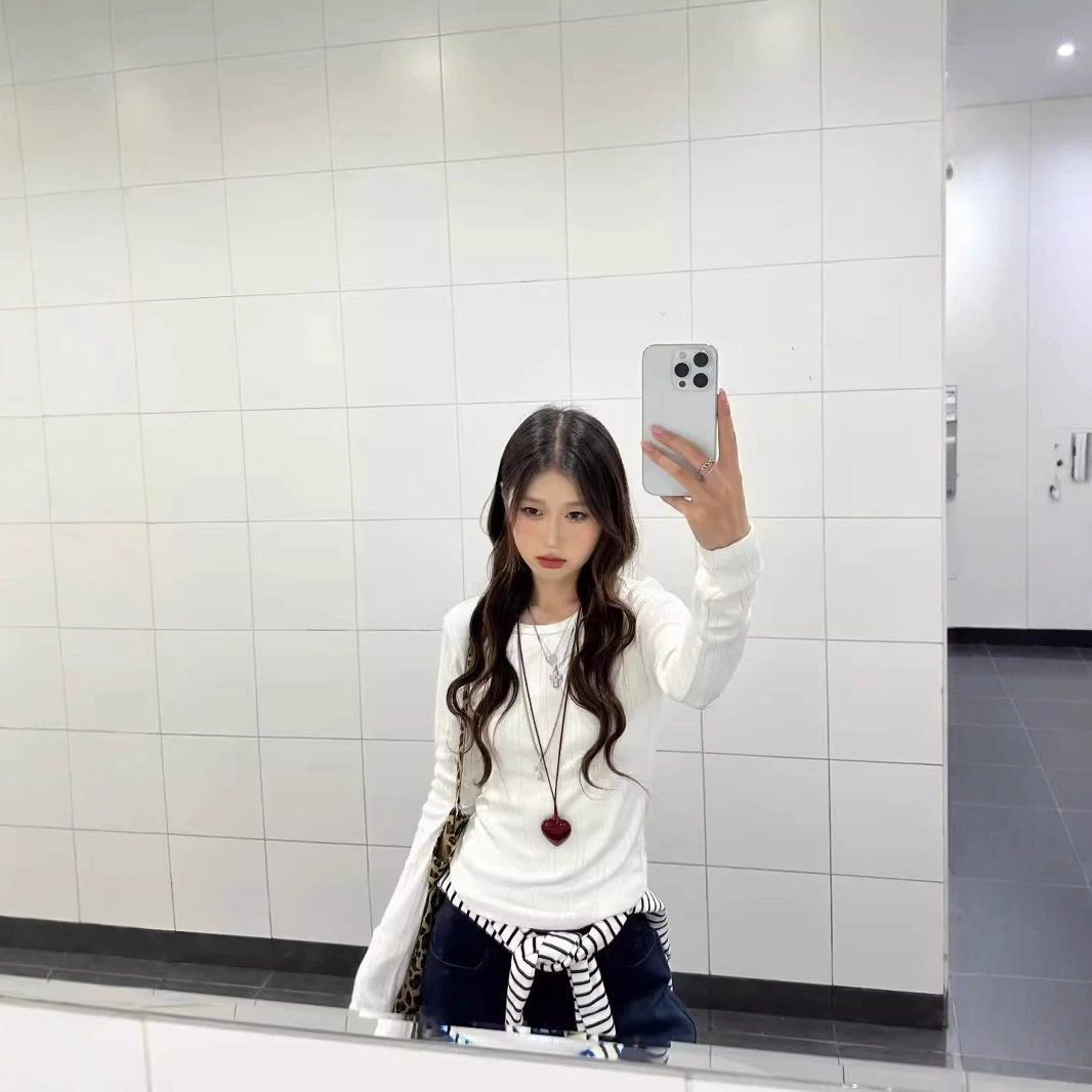 Чувство текстуры жаккардовая белая нижняя рубашка женская осень-зима новый продвинутый стиль тонкий и тонкий топ с длинными рукавами