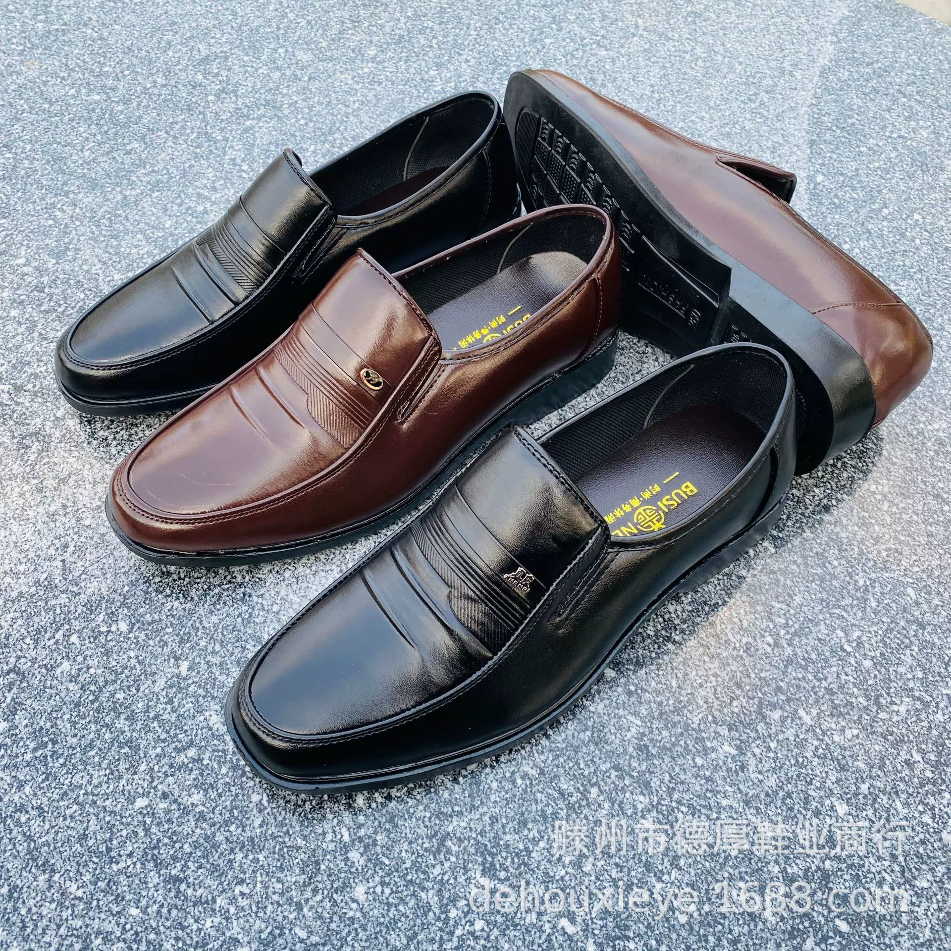 春秋商务皮单鞋橡胶底男士皮鞋休闲展销会地摊跑江湖男纯皮防滑