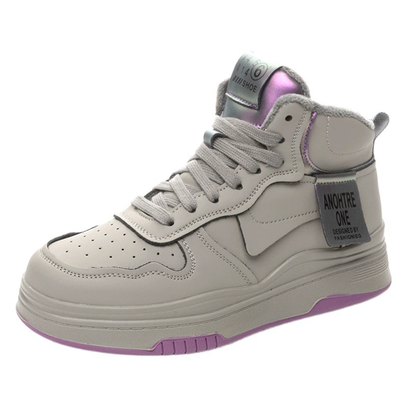 Высокие кожаные маленькие белые туфли женская осень и зима 2025 новая корейская версия дикая бархатная спортивная обувь с толстым дном