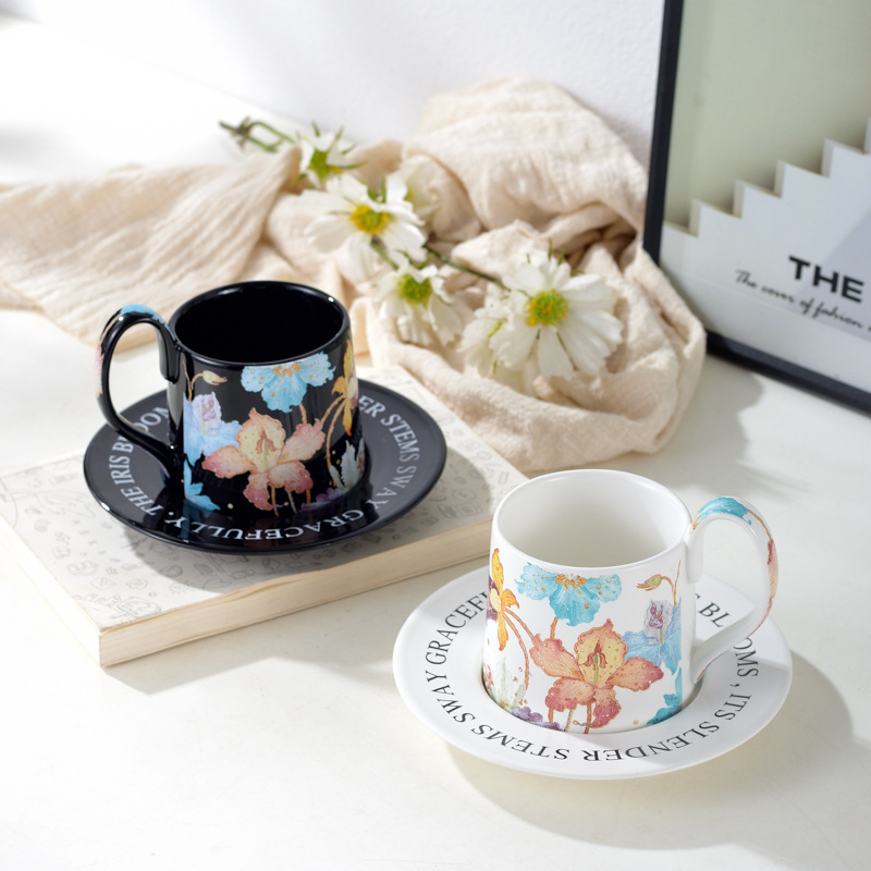 復古鳶尾花咖啡杯碟套裝下午茶茶杯子家用高顏值陶瓷馬克杯伴手禮
