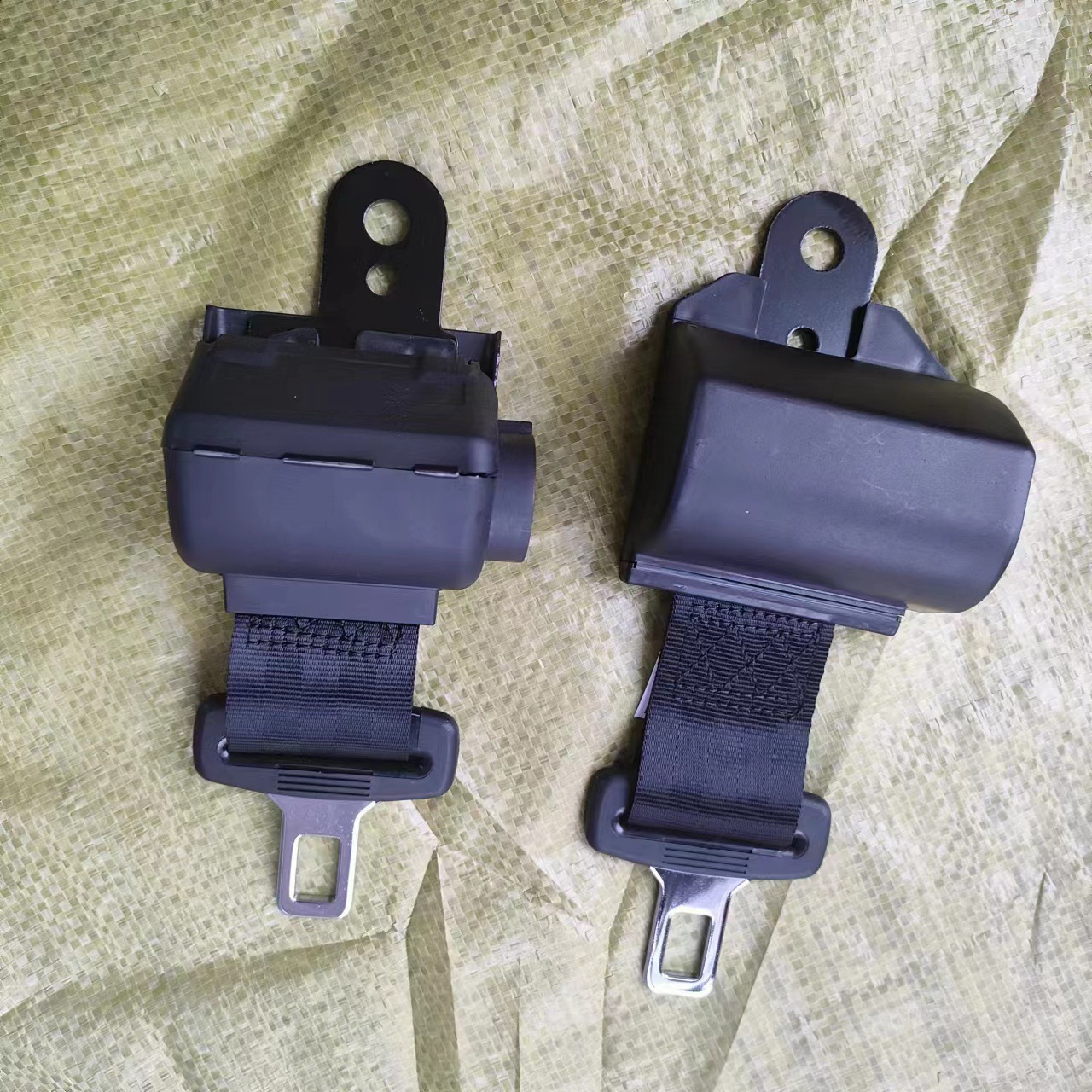 Car Seat Belts, Safety Belts for Buses, School Buses, Coaches, Vans, and Amusement Parks, Two-Point and Three-Point Safety Belts