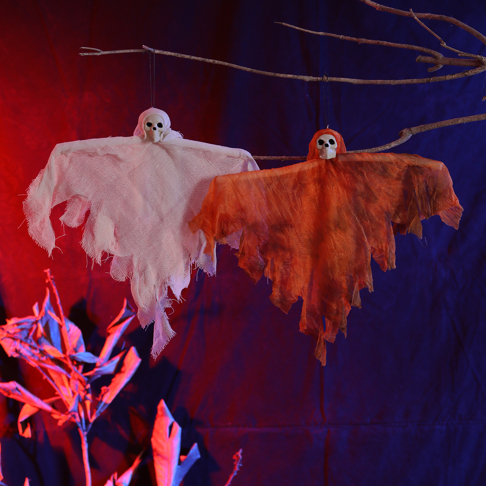 Cross-border Halloween Skull Little Hanging Ghost Color Colgante Accesorios Festival de fantasmas Bar Festival Festival Decoración de escenas de vacaciones Little Ghost al por mayor