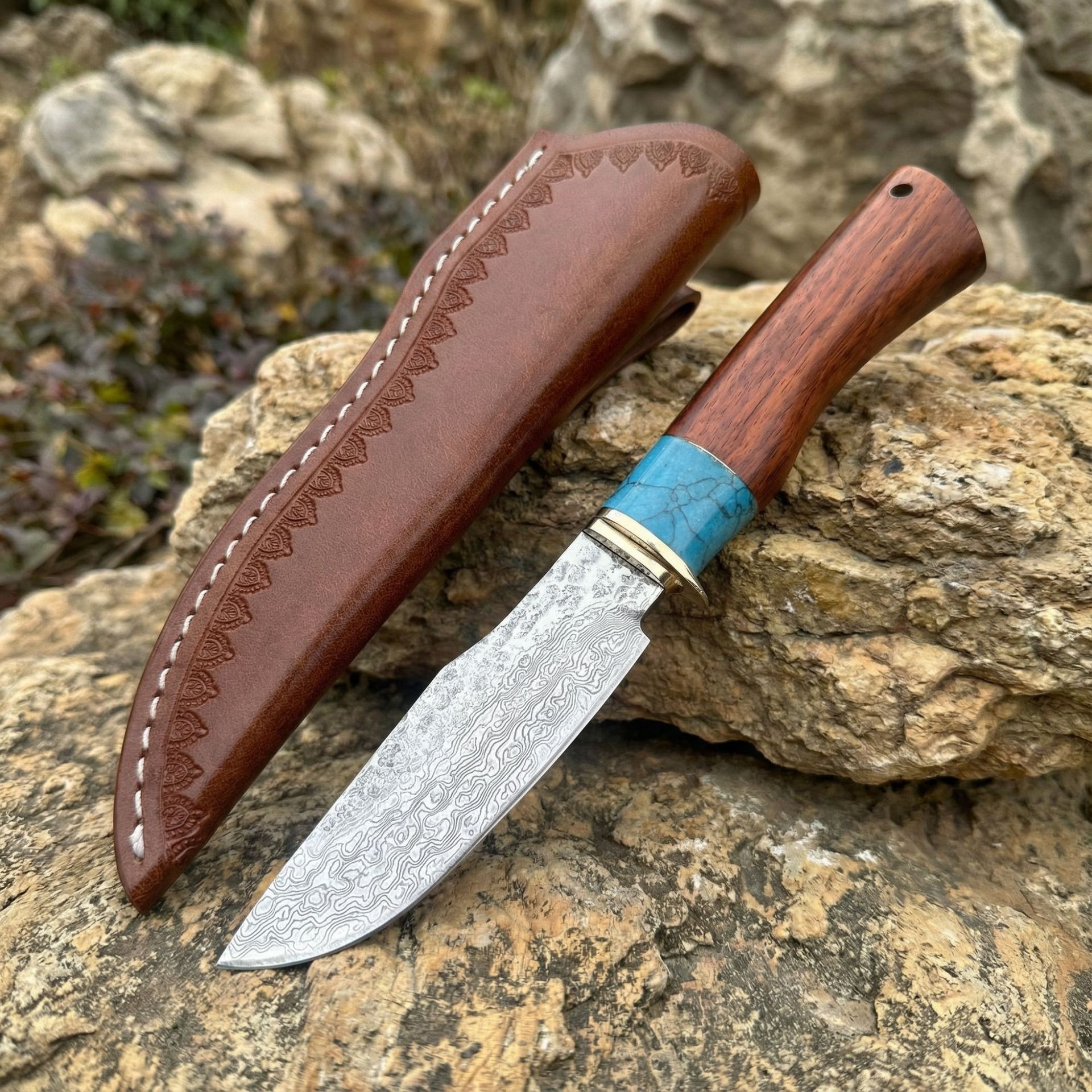 黄檀木手柄大马士革VG10户外直刀锤纹镜光刀片牛皮刀套收藏高端刀