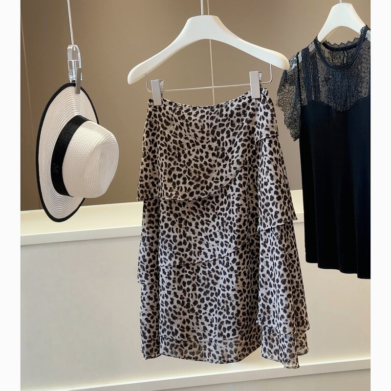 Vintage Leopard Print Ruffle Skirt for Women, Summer High-Waisted Elegant Versatile Fashionable Draped A-Line Tiered Midi Skirt Vintage Leopard Print Ruffle Skirt for Women, Summer High-Waisted Elegant Versatile Fashionable Draped A-Line Tiered Midi Skirt
