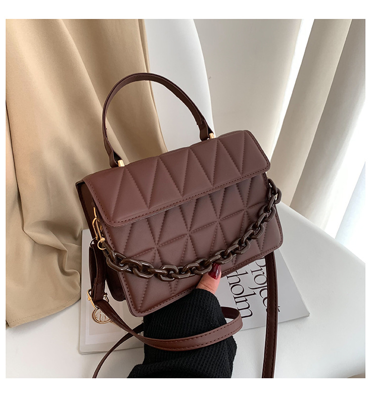 Women's Pu Leather Stripe Vintage Style Embossing Square Zipper Crossbody Bag display picture 3