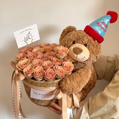 クリスマスプレゼント、プリザーブドフラワー、漫画風花束、テディベア、ハグバケツ、造花、彼女や親友へのプレゼント