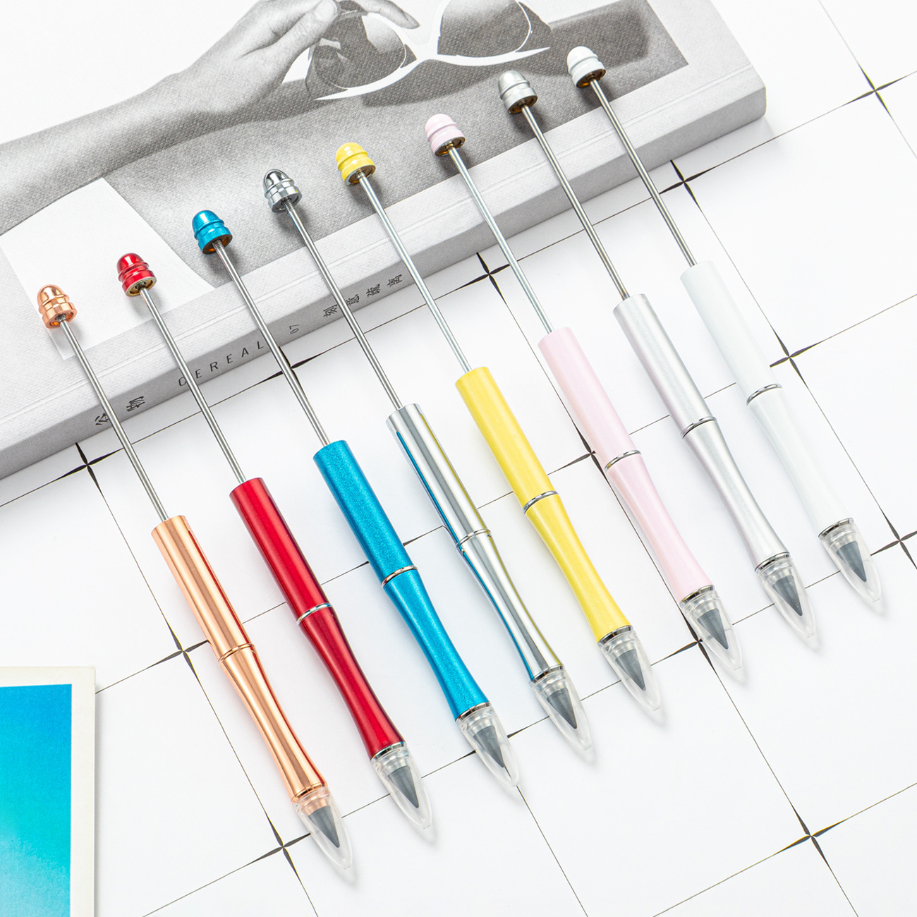 Fábrica en stock lápiz de cuentas reemplazable cabeza de la pluma pintura al por mayor de Corte libre de reemplazo de tinta no es fácil de romper la cabeza del lápiz