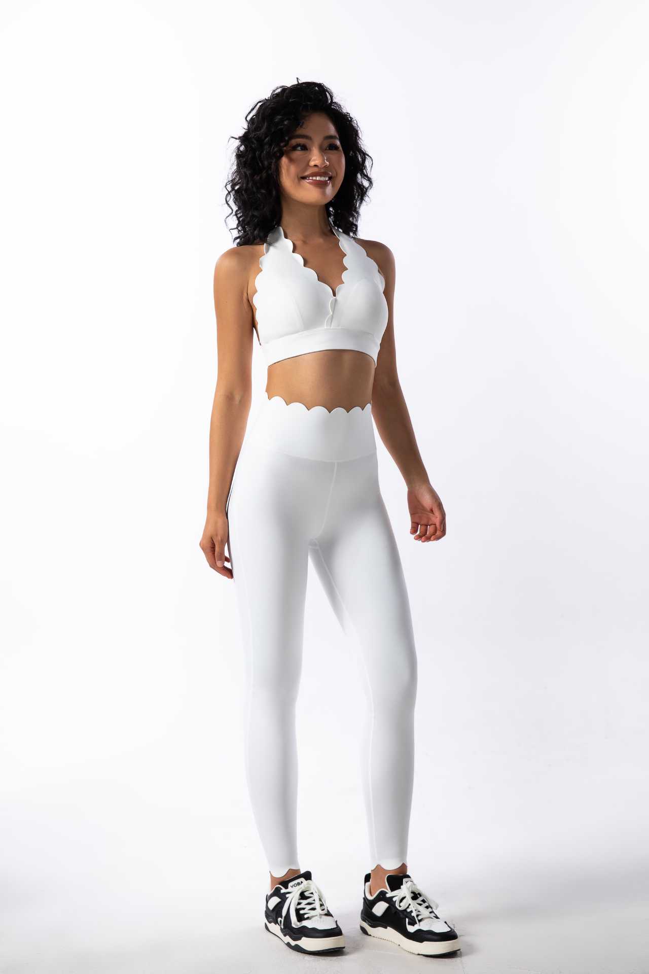 Halter Neck Yoga Bra With Wide Straps And Beautiful Back Design_voghion.com