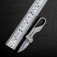 タツノオトシゴ チタン合金キーホルダー ミニ折りたたみナイフ 便利なポータブル屋外開梱およびパッケージ開封の必需品ペンダント