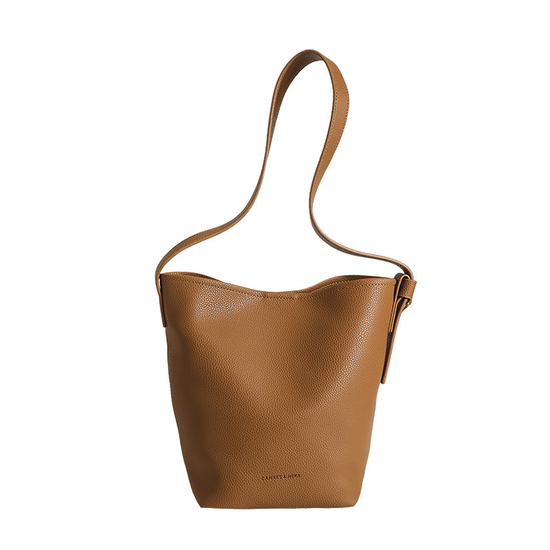 Women's Large Capacity Leather Shoulder Bucket Bag For Winter_voghion.com