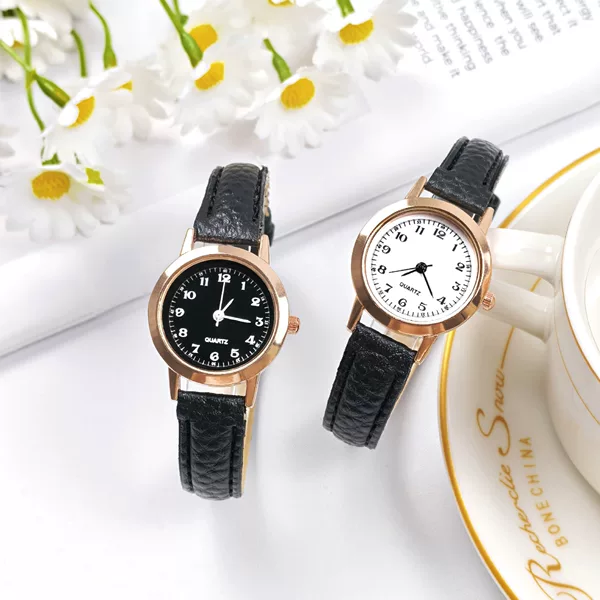 Lin Xiaozhai's Super Popular Small Round Watch, Retro Fashion Women's Wristwatch with Thin Leather Strap, Small Dial, Digital Style, Simple and Elegant Women's Watch