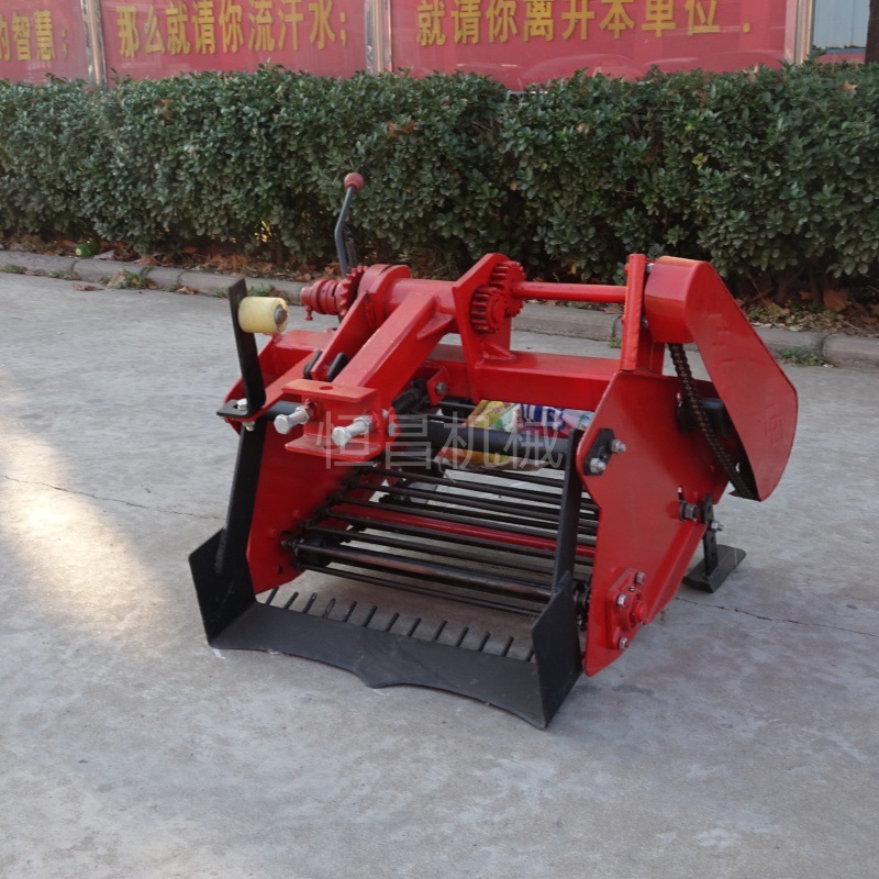 手扶拖拉机后带红薯 土豆 洋芋 魔芋收货机 挖土豆机器