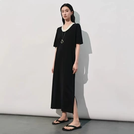 女式针织衫;女式T恤;女式衬衫