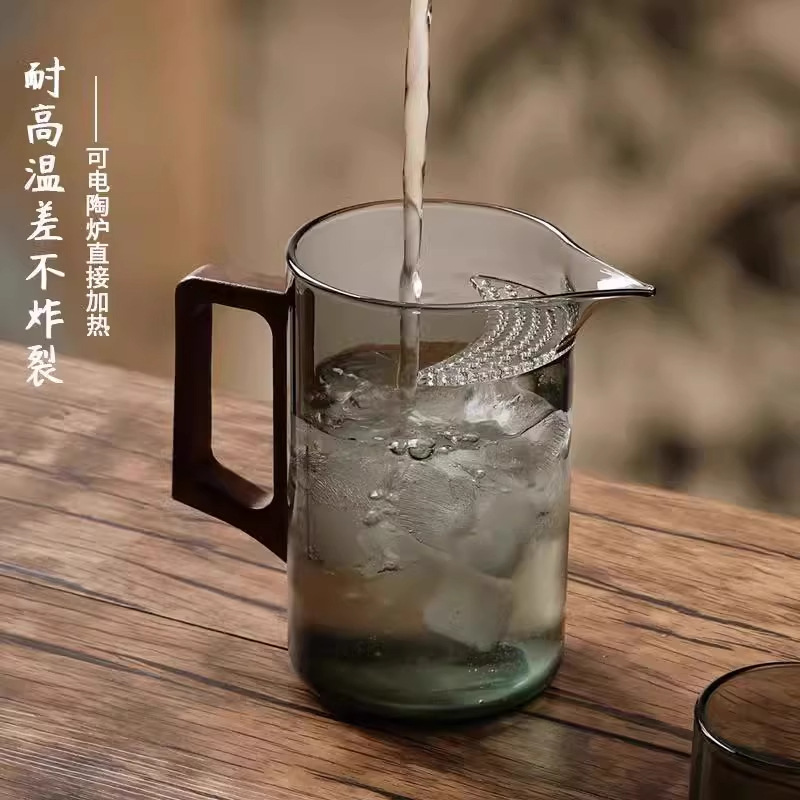 厚みのある高ホウケイ酸ガラス三日月フェアカップ茶漏れ一体型大容量フィルター付きインターネットセレブティーディバイダーフェアカップ|undefined