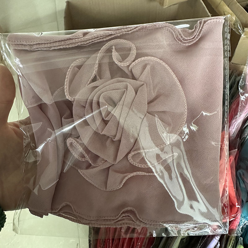 흑백 가죽 파우더 랜턴 꽃