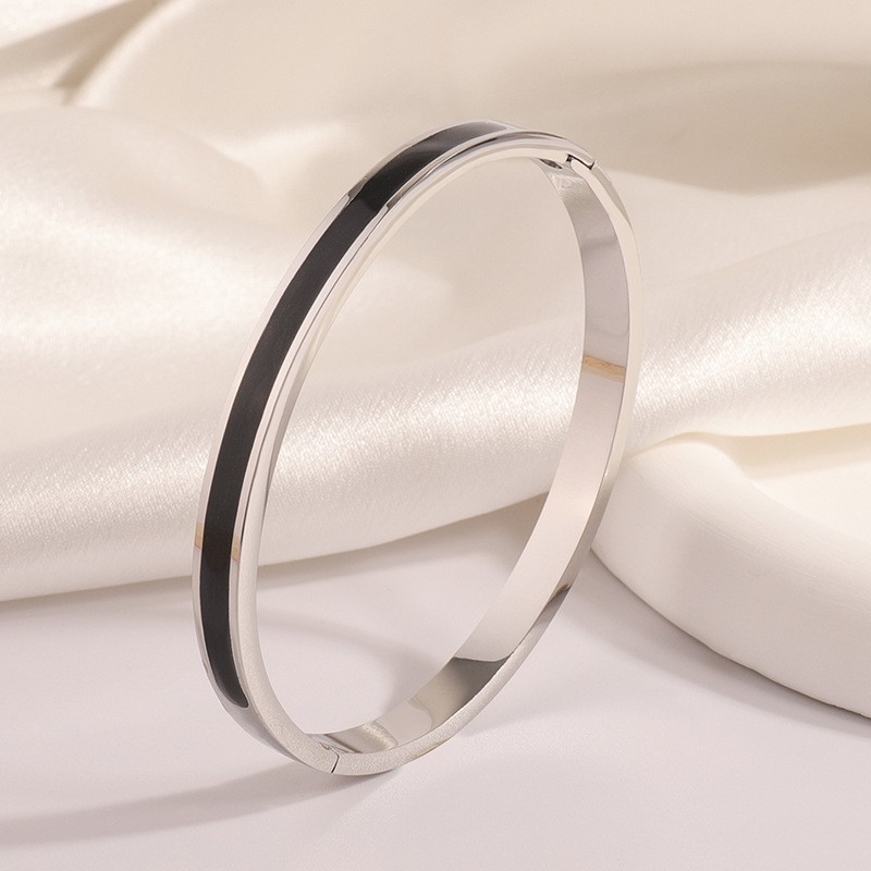 Pulsera de Esmalte 18K de Acero de Titanio Impermeable Hipoalergénica image 15