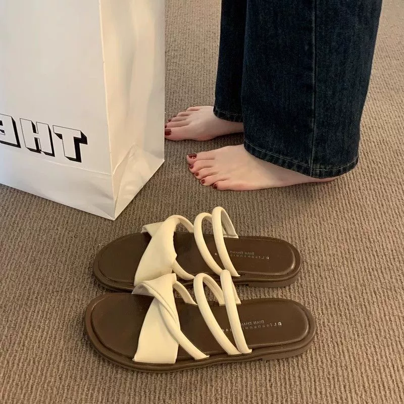 Summer sandals, suitable with a skirt, 2025 years