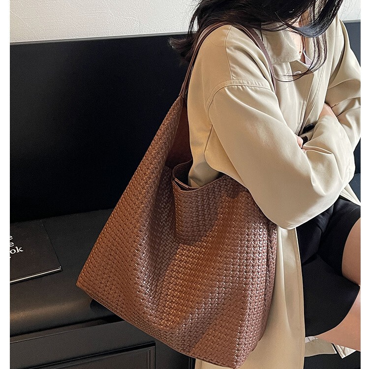 女性用の高級織りトートバッグ、新しいバッグ、ファッショナブルでカジュアル、レトロ、多用途、大容量のシングルショルダー脇の下バッグ|undefined