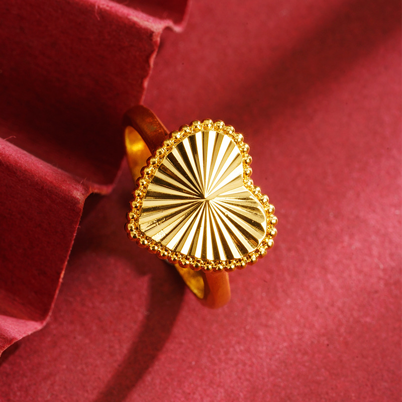 Vietnam Sha Jin amor anillo vivo corazón de melocotón flores de alto nivel con un pequeño libro rojo con el mismo diseño de diseño de fábrica