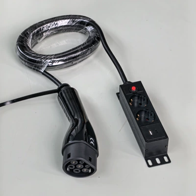 Outlet Universal for Electric Vehicles — Elektrikli avtomobil şarj stansiyaları