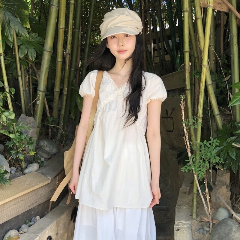 2026 New Model Korean Dongdaemun 26 Summer Style Cross Lace V-Neck Puff Sleeve Doll Shirt Top 2026 New Model Korean Dongdaemun 26 Summer Style Cross Lace V-Neck Puff Sleeve Doll Shirt Top