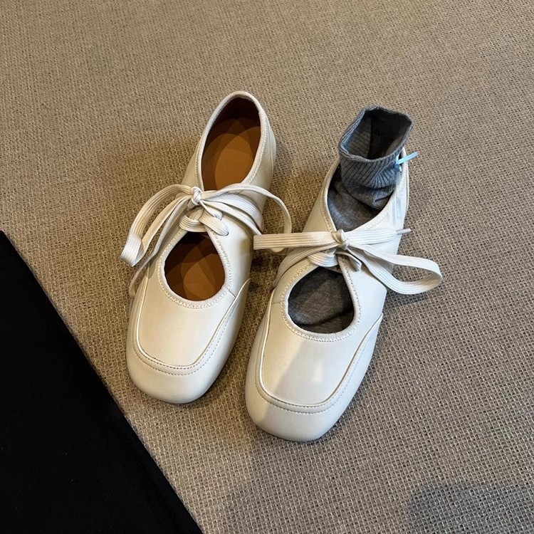 Retro White Women's Square Toe Mary Jane Soft Leather Flat Shoes_voghion.com