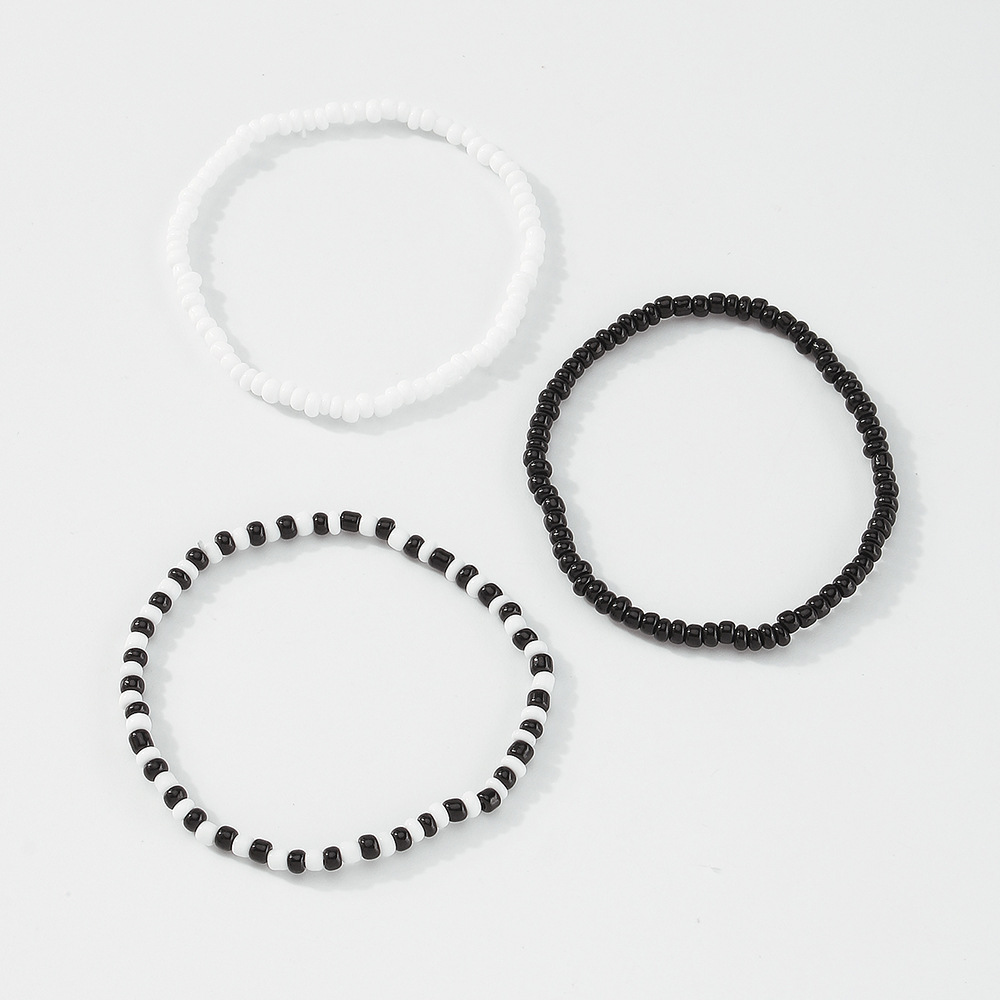 Bracelet De Perles Noires Et Blanches De Style Ethnique En Gros Nihaojewelry display picture 7
