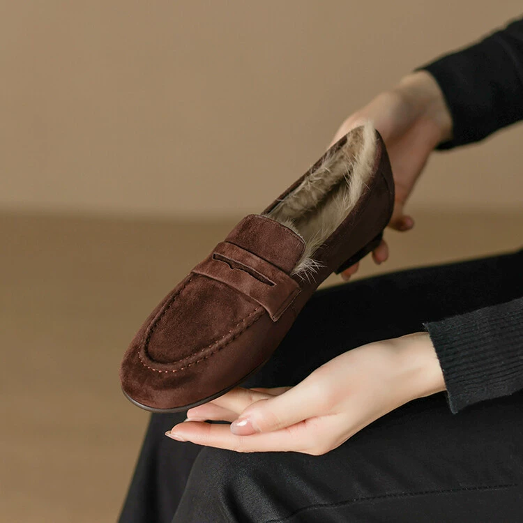 Каблук 2 см ~ матовые лоферы из овчины на флисовой подкладке, женские зимние новые плюшевые туфли с низким верхом, хлопковая подкладка, зимние туфли на плоской подошве