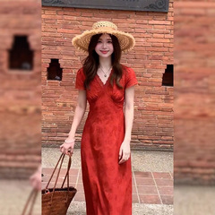 レトロなスタイルの赤い襟半袖ドレス女性の夏の新しいウエスト痩身ロングスカートファッション婦人服