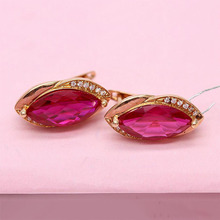星芙奥俄罗斯紫金耳环镶嵌尖形红石简约气质镀玫瑰金经典彩金耳饰